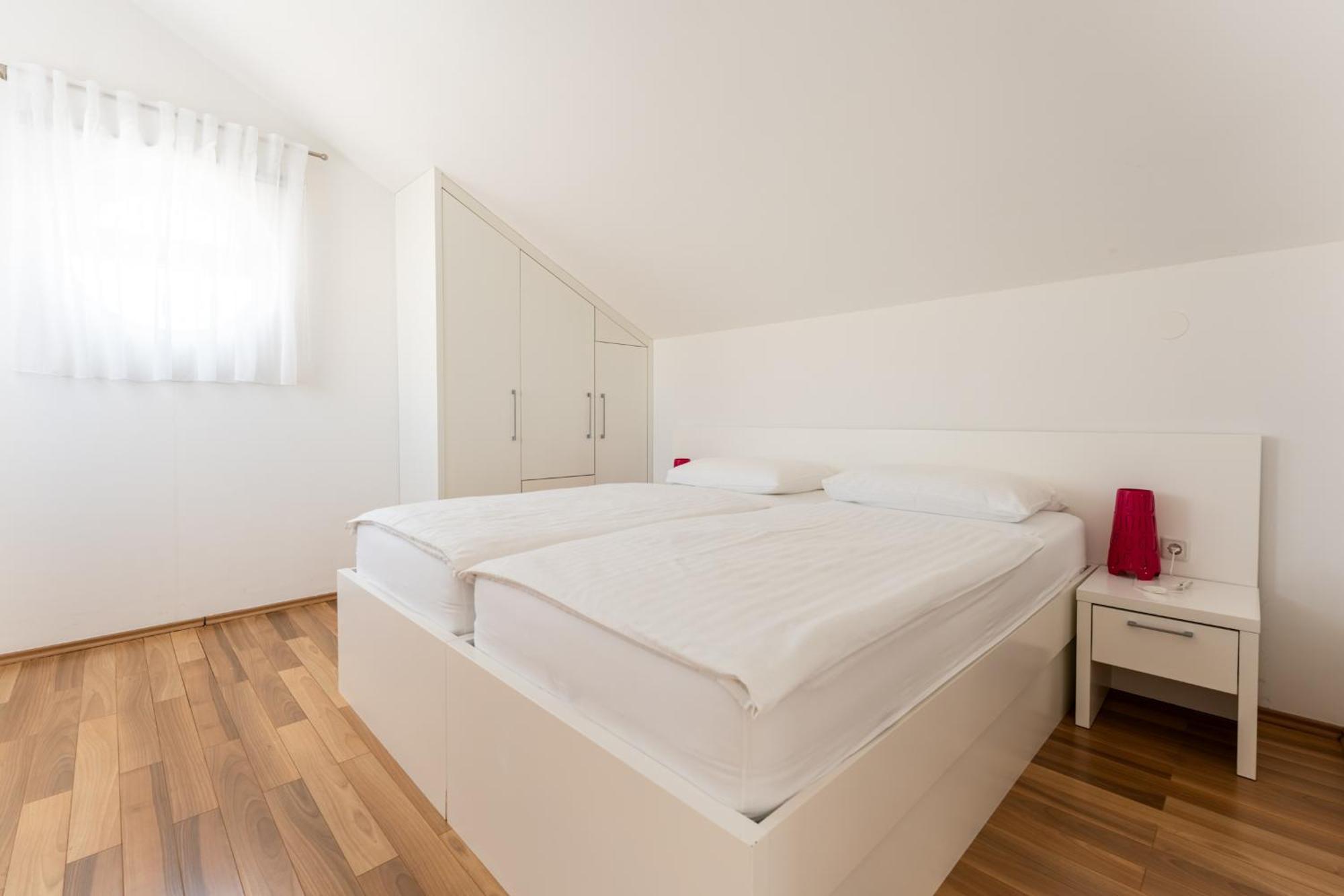 Apartments Barbati Novalja Ngoại thất bức ảnh