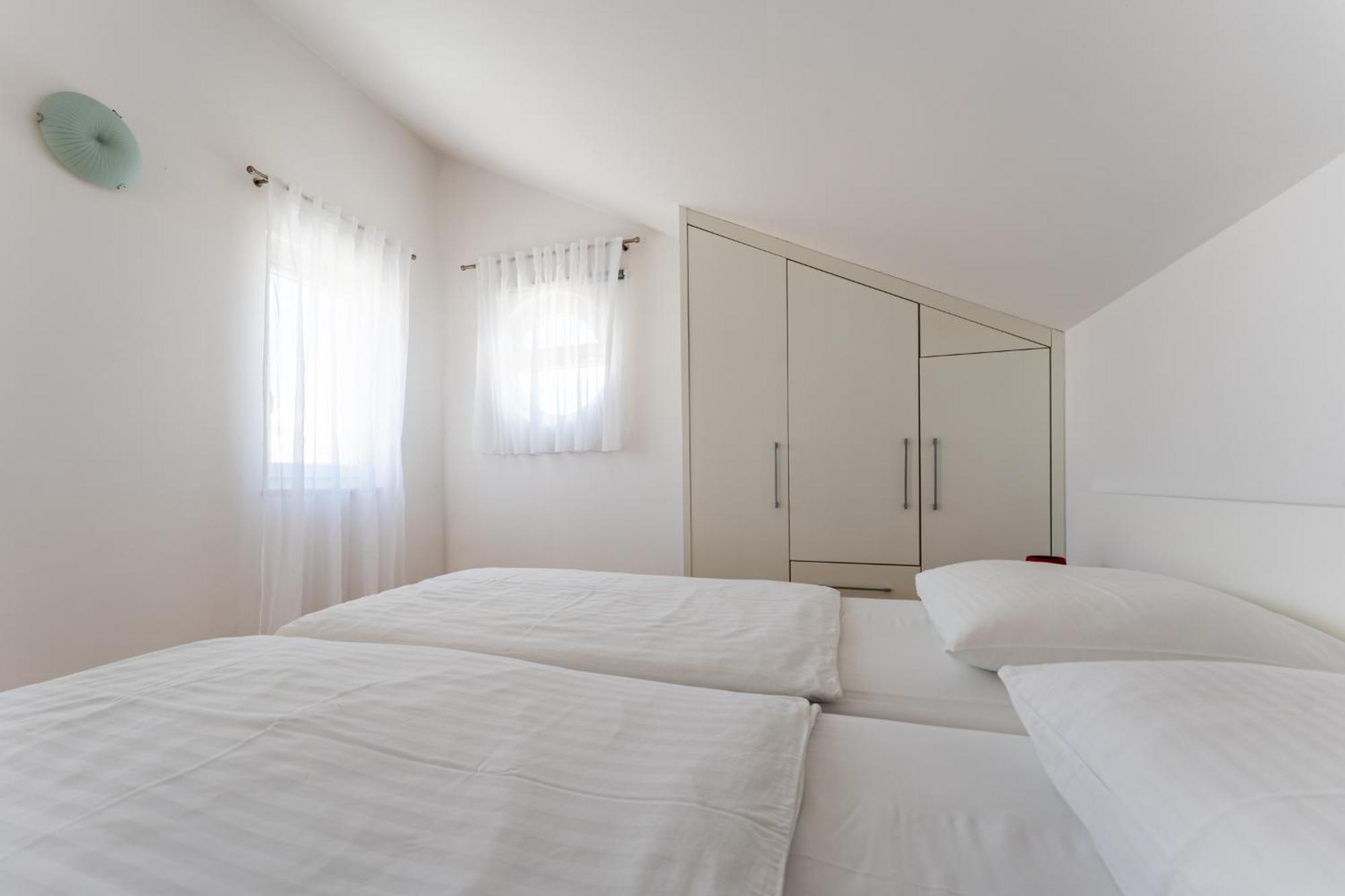 Apartments Barbati Novalja Ngoại thất bức ảnh