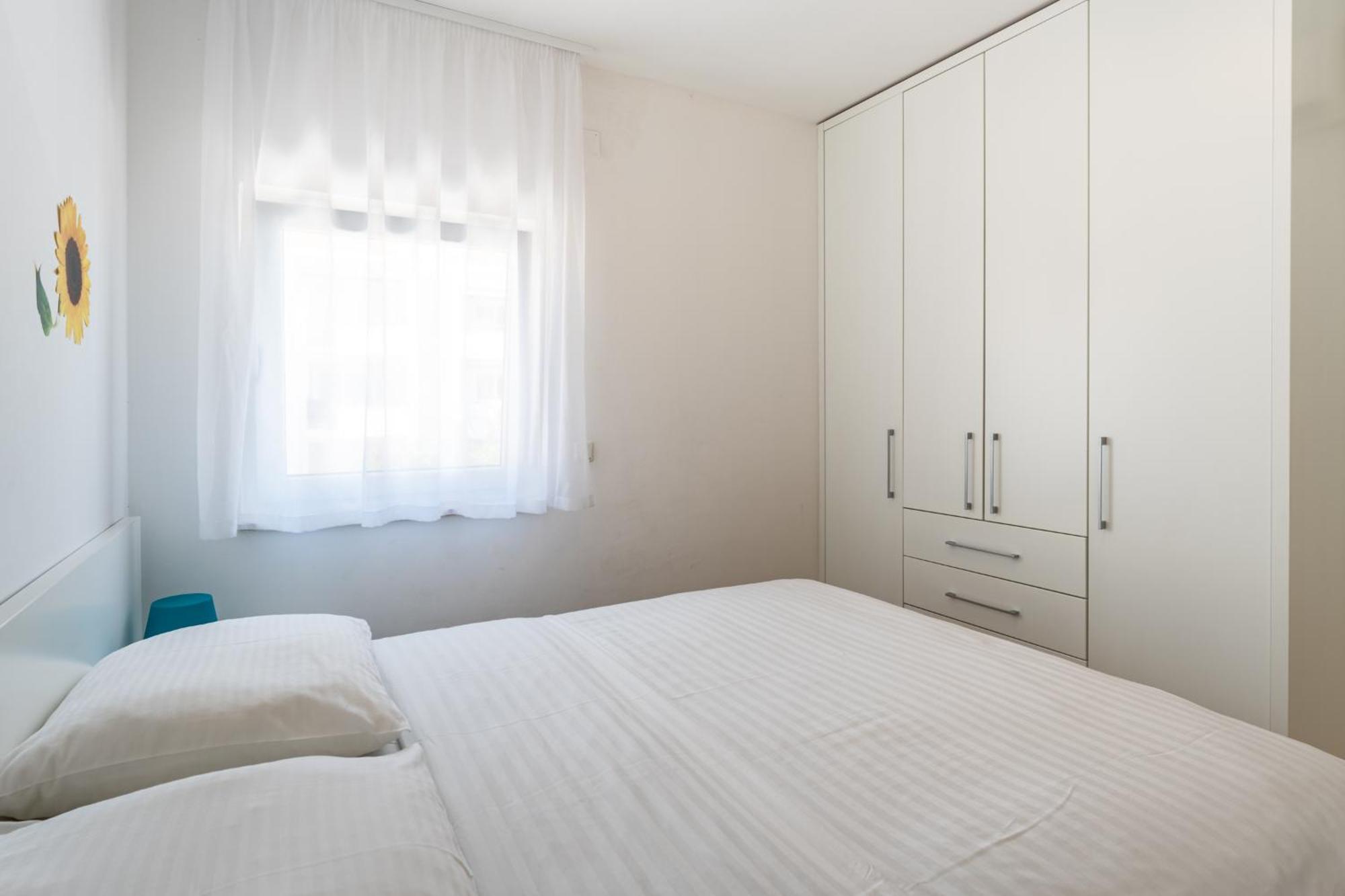 Apartments Barbati Novalja Ngoại thất bức ảnh