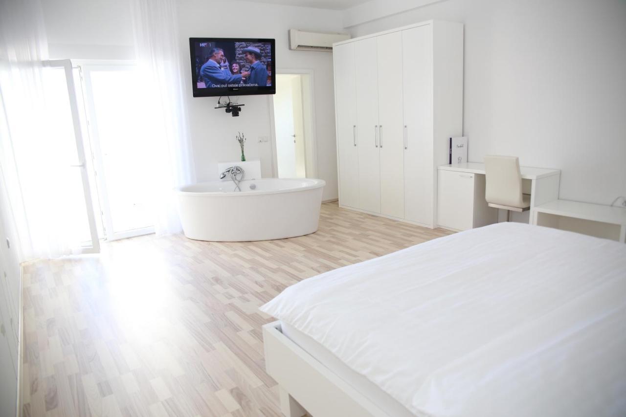 Apartments Barbati Novalja Ngoại thất bức ảnh